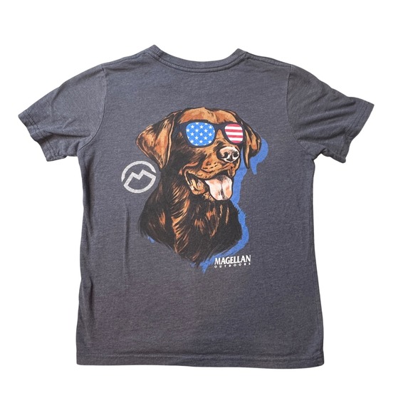 Magellan Outdoors Other - Magellan T-Shirt Kids Youth M Gray Lab Dog American Flag Sunglasses Graphic Tee